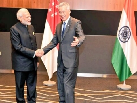 Narendra Modi in Singapore: PM discusses trade and security with premiers of Singapore, Australia, Thailand Narendra Modi in Singapore: PM discusses trade and security with premiers of Singapore, Australia, Thailand