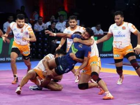 Pro Kabaddi League 2018: Puneri Paltan's stunning comeback floors Haryana Steelers; Bengaluru Bulls tame Telugu Titans