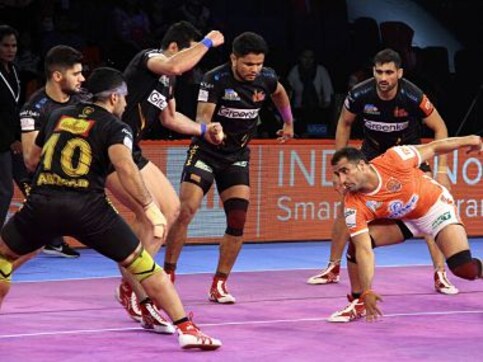 Pro Kabaddi 2018, Match Highlights, Telugu Titans vs Jaipur Pink Panthers: Titans thrash Panthers to inch closer to playoff spot Pro Kabaddi 2018, Match Highlights, Telugu Titans vs Jaipur Pink Panthers: Titans thrash Panthers to inch closer to playoff spot