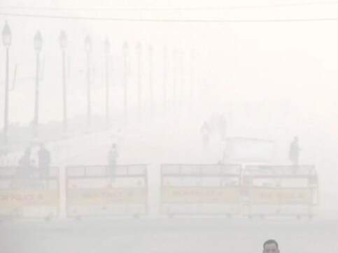 Delhi-NCR continues to choke as air quality remains 'very poor'; 21 planned Metros to boost public transport Delhi-NCR continues to choke as air quality remains 'very poor'; 21 planned Metros to boost public transport