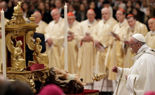 Christmas Day: Pope appeals for peace and fraternity in annual address; Donald Trump asks child if he still believes in Santa Claus Christmas Day: Pope appeals for peace and fraternity in annual address; Donald Trump asks child if he still believes in Santa Claus