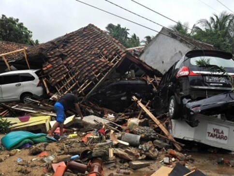 Indonesia ‘volcano tsunami’: 281 people dead, more than 1,000 injured; officials say number of ‘victims’ expected to rise Indonesia ‘volcano tsunami’: 281 people dead, more than 1,000 injured; officials say number of ‘victims’ expected to rise