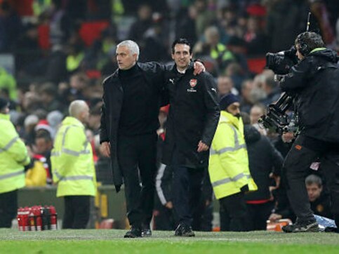 Premier League: Manchester United, Arsenal share spoils in four-goal thriller; Liverpool close gap on Manchester City with win Premier League: Manchester United, Arsenal share spoils in four-goal thriller; Liverpool close gap on Manchester City with win