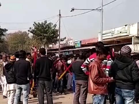 MP Assembly election: On poll result day, women of Bundelkhand refrained from joining crowds outside counting centres MP Assembly election: On poll result day, women of Bundelkhand refrained from joining crowds outside counting centres
