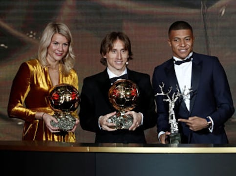 Luka Modric wins 2018 Ballon d'Or to end Cristiano Ronaldo and Lionel Messi's duopoly; Ada Hegerberg wins women's award Luka Modric wins 2018 Ballon d'Or to end Cristiano Ronaldo and Lionel Messi's duopoly; Ada Hegerberg wins women's award