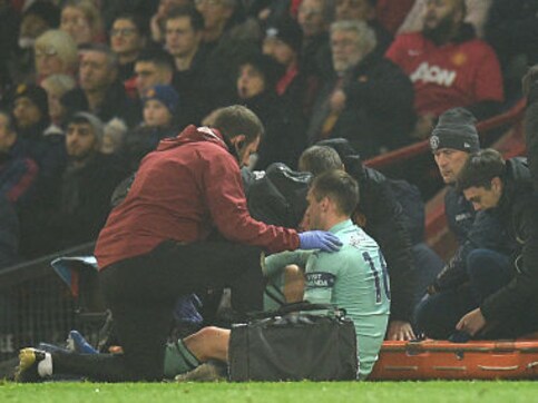 Premier League: Arsenal defender Rob Holding out for season after damaging anterior cruciate ligament Premier League: Arsenal defender Rob Holding out for season after damaging anterior cruciate ligament