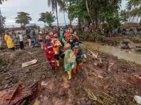 Indonesia Tsunami: Public health crisis looms large as clean water, medical supplies run low; experts warn of more deadly waves Indonesia Tsunami: Public health crisis looms large as clean water, medical supplies run low; experts warn of more deadly waves