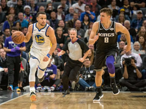 NBA: Stephen Curry, Kevin Durant star as Warriors beat Kings; Giannis Antetokounmpo leads Bucks to win over Cavaliers NBA: Stephen Curry, Kevin Durant star as Warriors beat Kings; Giannis Antetokounmpo leads Bucks to win over Cavaliers