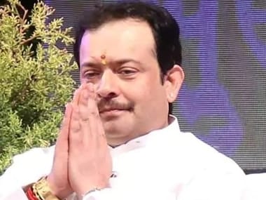 Bhaiyyu Maharajs followers seek CBI probe into his death even as Madhya Pradesh Police maintains that its a case of suicide