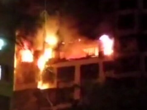 Five dead, several injured as fire breaks out in residential highrise in Mumbai's Chembur; rescue ops underway Five dead, several injured as fire breaks out in residential highrise in Mumbai's Chembur; rescue ops underway