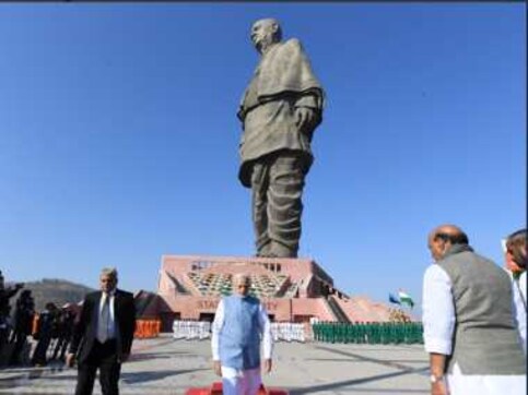 Narendra Modi arrives in Gujarat to attend annual DGP conference; visits Statue of Unity to pay tribute to Sardar Patel Narendra Modi arrives in Gujarat to attend annual DGP conference; visits Statue of Unity to pay tribute to Sardar Patel