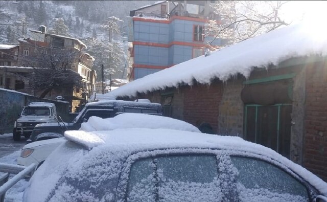 The snowfall, however, drew hordes of tourists as landscapes turned scenic. Seen here is a heavy cover of snow in Manali. ANI The snowfall, however, drew hordes of tourists as landscapes turned scenic. Seen here is a heavy cover of snow in Manali. ANI