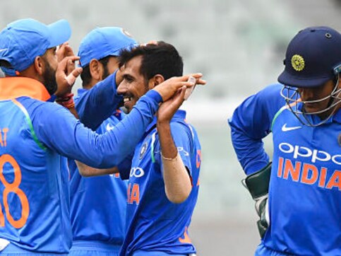 India vs Australia 3rd ODI: MS Dhoni, Yuzvendra Chahal and Kedar Jadhav top report card; Aaron Finch, Shikhar Dhawan fail India vs Australia 3rd ODI: MS Dhoni, Yuzvendra Chahal and Kedar Jadhav top report card; Aaron Finch, Shikhar Dhawan fail