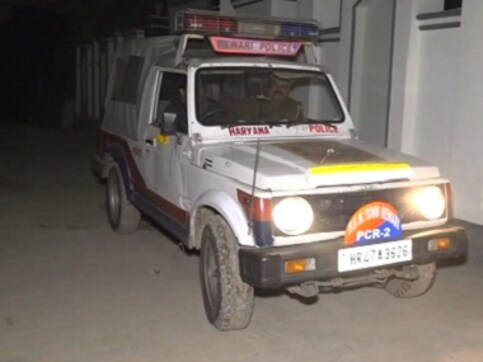 Son of BSF constable Tej Bahadur Yadav found dead at Haryana residence; soldier had posted videos revealing quality of food in 2017 Son of BSF constable Tej Bahadur Yadav found dead at Haryana residence; soldier had posted videos revealing quality of food in 2017