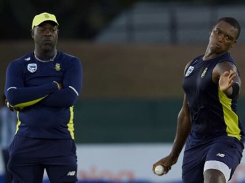 South Africa vs Pakistan: Proteas coach Ottis Gibson believes fast, bouncy pitches should be produced when playing at home South Africa vs Pakistan: Proteas coach Ottis Gibson believes fast, bouncy pitches should be produced when playing at home