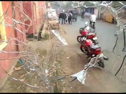 All-India strike against govt's labour policies evokes mixed response on day 2; banking, transport services hit partially All-India strike against govt's labour policies evokes mixed response on day 2; banking, transport services hit partially