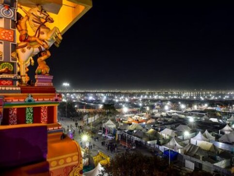 Kumbh Mela in Prayagraj begins with Shahi Snan: Govt installs 1.22 lakh toilets, 50 RO plants, over 40,000 streetlights Kumbh Mela in Prayagraj begins with Shahi Snan: Govt installs 1.22 lakh toilets, 50 RO plants, over 40,000 streetlights