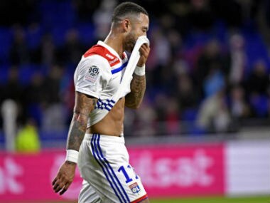 French League Cup: Nabil Fekir misses penalty as Lyon suffer surprise quarter-final exit at the hands of Strasbourg