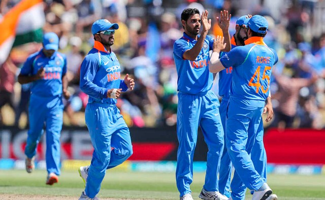 New Zealand opted to bat first after winning the toss but yet again, they got off to a bad start. Opener Colin Munro (7) was sent back by Mohammed Shami and and then soon Bhuvneshwar Kumar got rid off Martin Guptill (13). The pace duo shared five wickets between them. AP New Zealand opted to bat first after winning the toss but yet again, they got off to a bad start. Opener Colin Munro (7) was sent back by Mohammed Shami and and then soon Bhuvneshwar Kumar got rid off Martin Guptill (13). The pace duo shared five wickets between them. AP