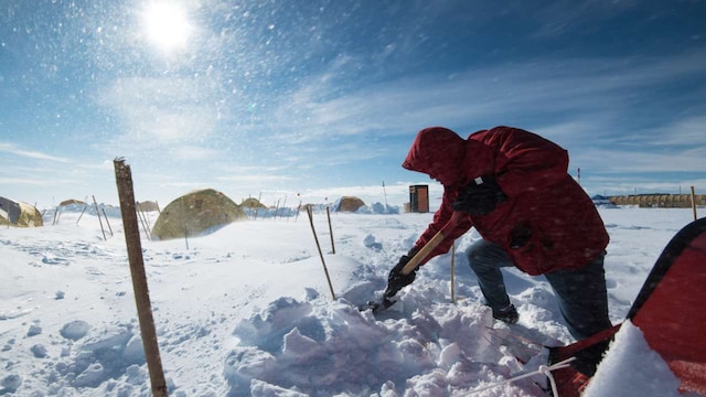 Scientists hunt for microbes under Antarctica to understand habitats on Mars, moons Scientists hunt for microbes under Antarctica to understand habitats on Mars, moons