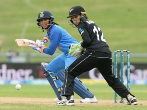 Smriti Mandhana says coach WV Raman has set her targets to bat specific number of overs in ODIs, T20Is Smriti Mandhana says coach WV Raman has set her targets to bat specific number of overs in ODIs, T20Is