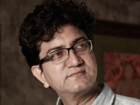 Words Count Festival 2019: Smriti Irani, Prasoon Joshi, Pavan Varma to speak at day-long event Words Count Festival 2019: Smriti Irani, Prasoon Joshi, Pavan Varma to speak at day-long event