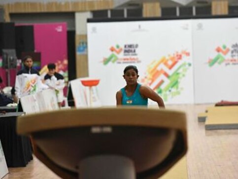 Khelo India Youth Games 2019: Aditee Dandekar, Arik Dey shine as Maharashtra end gymnastics campaign on high Khelo India Youth Games 2019: Aditee Dandekar, Arik Dey shine as Maharashtra end gymnastics campaign on high
