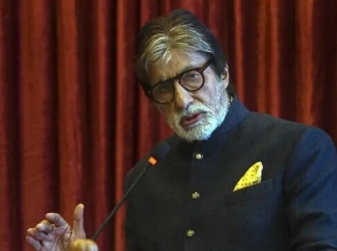 Pulwama terror attack: Amitabh Bachchan, Virender Sehwag halt shoot as part of protests by film bodies Pulwama terror attack: Amitabh Bachchan, Virender Sehwag halt shoot as part of protests by film bodies