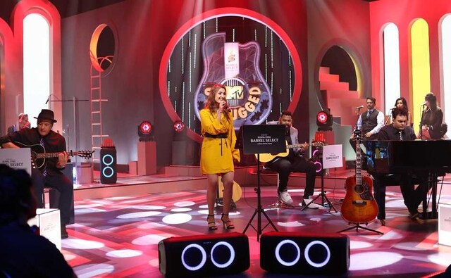 Dhvani Bhanushali Dhvani Bhanushali