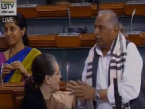From disbelief to disagreement, political leaders and journalists react to Mulayam Singh Yadav's praise of Narendra Modi From disbelief to disagreement, political leaders and journalists react to Mulayam Singh Yadav's praise of Narendra Modi