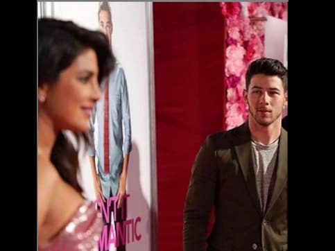 Priyanka, Nick attend Isn't it romantic premiere, Bollywood supports #DrugFreeIndia: Social Media Stalkers' Guide Priyanka, Nick attend Isn't it romantic premiere, Bollywood supports #DrugFreeIndia: Social Media Stalkers' Guide