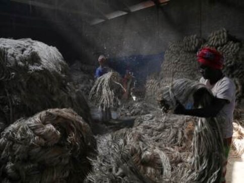 West Bengal govt calls for tripartite meet to resolve jute industry impasse; sector has not seen major wage revision since 2011 West Bengal govt calls for tripartite meet to resolve jute industry impasse; sector has not seen major wage revision since 2011