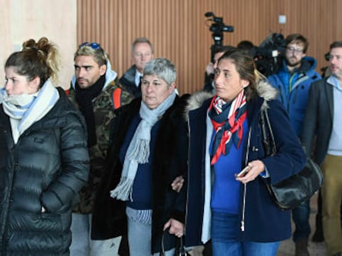 Search for missing Emiliano Sala plane will begin from Sunday, says scientist leading the mission Search for missing Emiliano Sala plane will begin from Sunday, says scientist leading the mission