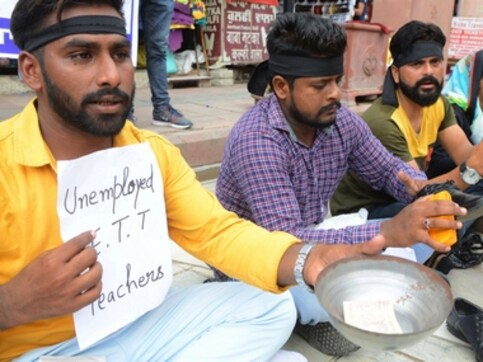 Coronavirus Lockdown: India's unemployment rate soars to 27.11% for week ended 3 May, says CMIE Coronavirus Lockdown: India's unemployment rate soars to 27.11% for week ended 3 May, says CMIE