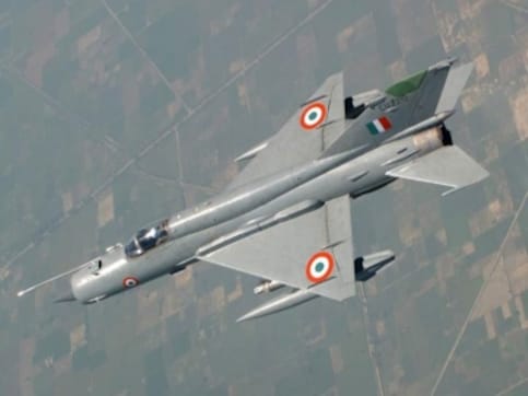 MiG-21 crashes in Shobhasar village near Rajasthan's Bikaner; pilot ejects safely MiG-21 crashes in Shobhasar village near Rajasthan's Bikaner; pilot ejects safely