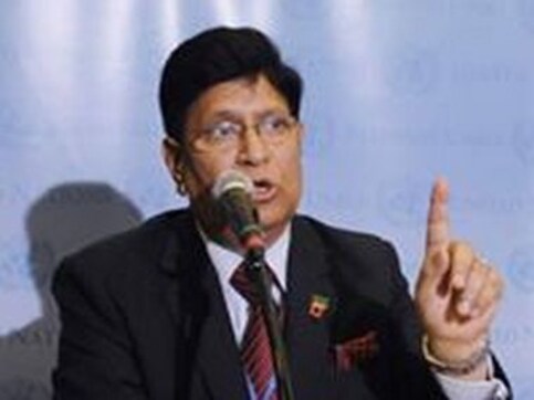 Bangladesh finance minister AK Abdul Momen reaches India today; will seek New Delhi's help to resolve Rohingya crisis Bangladesh finance minister AK Abdul Momen reaches India today; will seek New Delhi's help to resolve Rohingya crisis