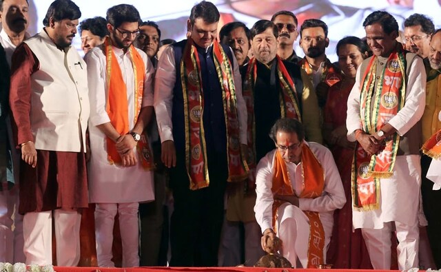 Fadnavis also listed the welfare schemes introduced by the Narendra Modi-led government. He said that a sum of Rs 80,000 crore has been transferred to bank accounts under many welfare schemes. Image Courtesy: Sachin Gokhale/Firstpost Fadnavis also listed the welfare schemes introduced by the Narendra Modi-led government. He said that a sum of Rs 80,000 crore has been transferred to bank accounts under many welfare schemes. Image Courtesy: Sachin Gokhale/Firstpost