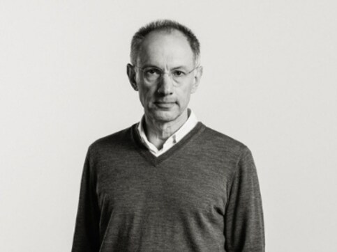 Booker prize to now be sponsored by Silicon Valley billionaire Michael Moritz Booker prize to now be sponsored by Silicon Valley billionaire Michael Moritz