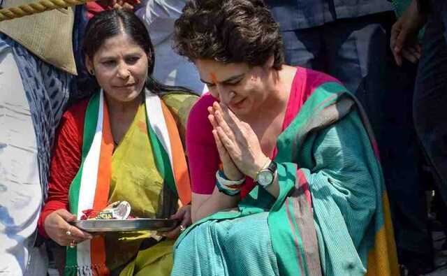 The eastern Uttar Pradesh in-charge for Congress, Priyanka Gandhi Vadra, offered prayers at Triveni Sangam to start the three-day-long 'Ganga-Yatra' from Chhatnag in Prayagraj to Assi Ghat in Varanasi on Monday. PTI The eastern Uttar Pradesh in-charge for Congress, Priyanka Gandhi Vadra, offered prayers at Triveni Sangam to start the three-day-long 'Ganga-Yatra' from Chhatnag in Prayagraj to Assi Ghat in Varanasi on Monday. PTI
