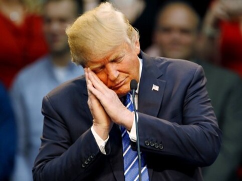 Alfonso Cuaron on Trump watching Roma: His mind would be tired reading subtitles after an hour Alfonso Cuaron on Trump watching Roma: His mind would be tired reading subtitles after an hour