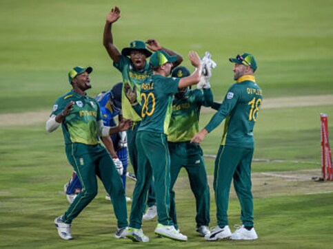 South Africa vs Sri Lanka: Quinton de Kock's 94, pacers' combined effort help Proteas beat visitors by 113 runs in second ODI South Africa vs Sri Lanka: Quinton de Kock's 94, pacers' combined effort help Proteas beat visitors by 113 runs in second ODI