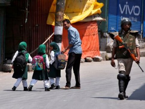 Did Article 370 impede Jammu and Kashmir's growth? Volatile situation, geographical constraints hurt state's economy, not special status Did Article 370 impede Jammu and Kashmir's growth? Volatile situation, geographical constraints hurt state's economy, not special status