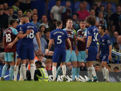 Premier League: Chelsea drop crucial points in frsutrating draw with 'anti-football' Burnley as quest for top-four continues Premier League: Chelsea drop crucial points in frsutrating draw with 'anti-football' Burnley as quest for top-four continues