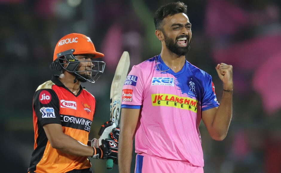 Jaydev Unadkat was the pick of the bowlers for Rajasthan Royals as he bowled with a lot of heart and picked 2 for 26 in his quota of 4 overs. This, by far, was his his best performance in the current season. He was also adjudged the Man of the Match. Sportzpics Jaydev Unadkat was the pick of the bowlers for Rajasthan Royals as he bowled with a lot of heart and picked 2 for 26 in his quota of 4 overs. This, by far, was his his best performance in the current season. He was also adjudged the Man of the Match. Sportzpics