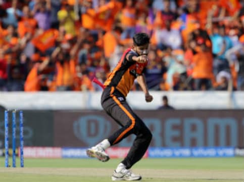IPL 2019: Khaleel Ahmed's three-wicket haul to Parthiv Patel's MS Dhoni act, best moments from Sunday's doubleheader IPL 2019: Khaleel Ahmed's three-wicket haul to Parthiv Patel's MS Dhoni act, best moments from Sunday's doubleheader