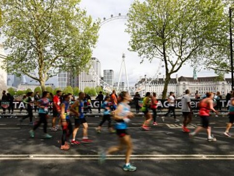 London Marathon 2019 makes refreshing move to offer water capsules in seaweed pouches to runners instead of plastic bottles London Marathon 2019 makes refreshing move to offer water capsules in seaweed pouches to runners instead of plastic bottles