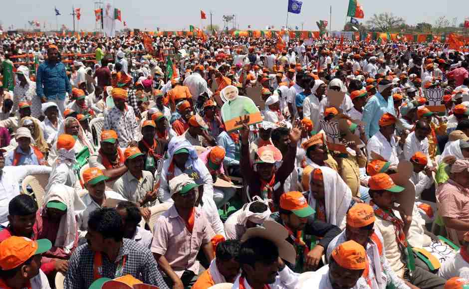 Modi told the crowd that their first votes should be to ensure that water reaches the fields of farmers. Modi told the crowd that their first votes should be to ensure that water reaches the fields of farmers.