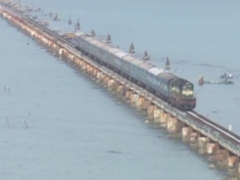 Chennai police receive call threatening to blow up Pamban sea bridge, amp up security checks on vehicles Chennai police receive call threatening to blow up Pamban sea bridge, amp up security checks on vehicles