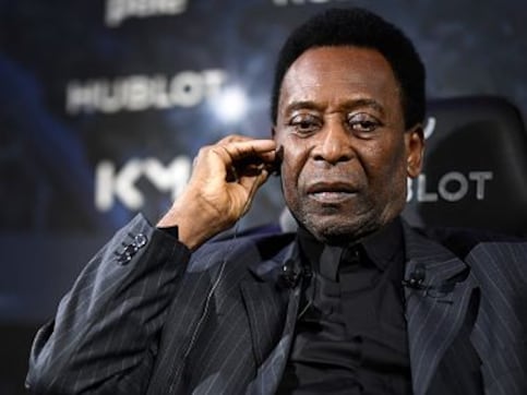 Three-time World Cup winner Pele rubbishes reports of depression, says he is committed to fulfilling commitments in busy schedule Three-time World Cup winner Pele rubbishes reports of depression, says he is committed to fulfilling commitments in busy schedule