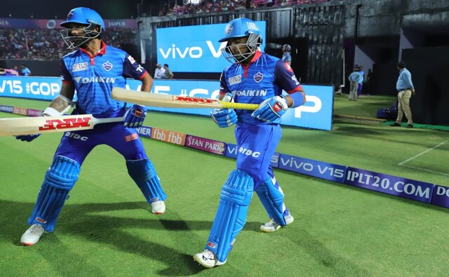 Chasing 192 to win, Shikhar Dhawan and Prithvi Shaw began the innings on a blistering note, adding 72 runs for the first wicket in just 7.2 overs. Dhawan scored 54 off 27 balls while Shaw managed 42 off 39 balls. Spozrtpics Chasing 192 to win, Shikhar Dhawan and Prithvi Shaw began the innings on a blistering note, adding 72 runs for the first wicket in just 7.2 overs. Dhawan scored 54 off 27 balls while Shaw managed 42 off 39 balls. Spozrtpics